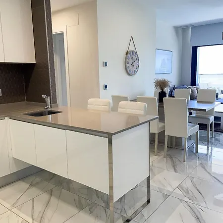 Cosy Sunset Drive Benidorm